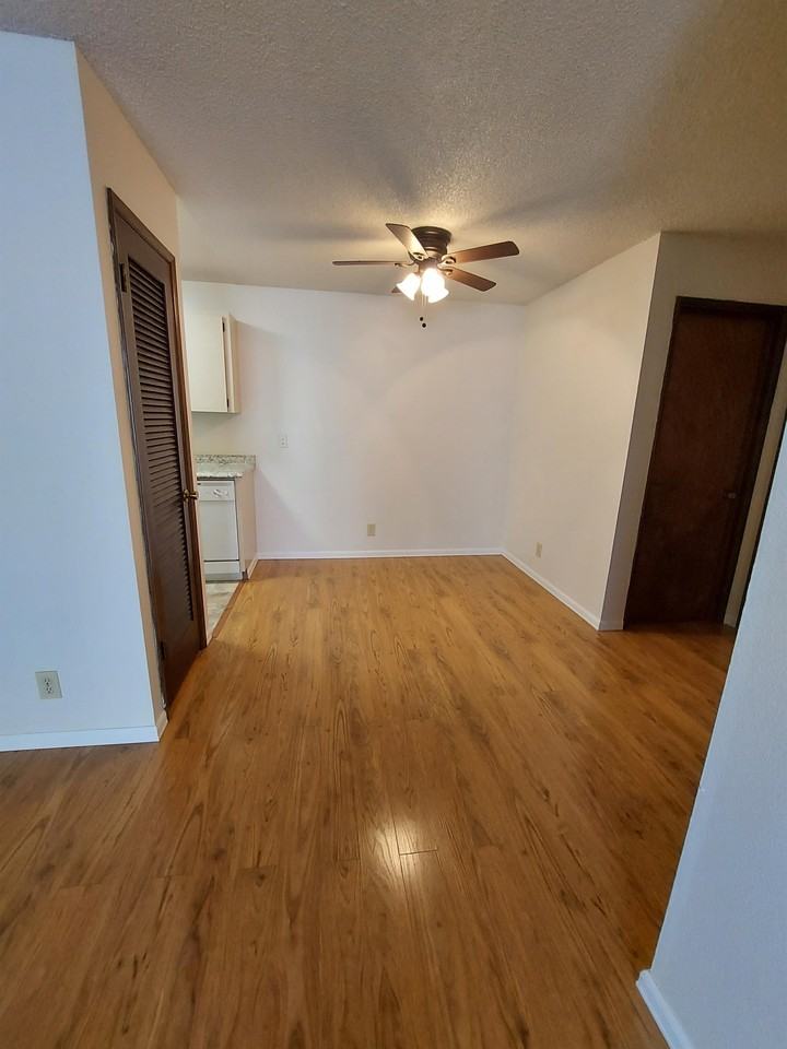 Alpine Village Apts - Photo 2 of 30