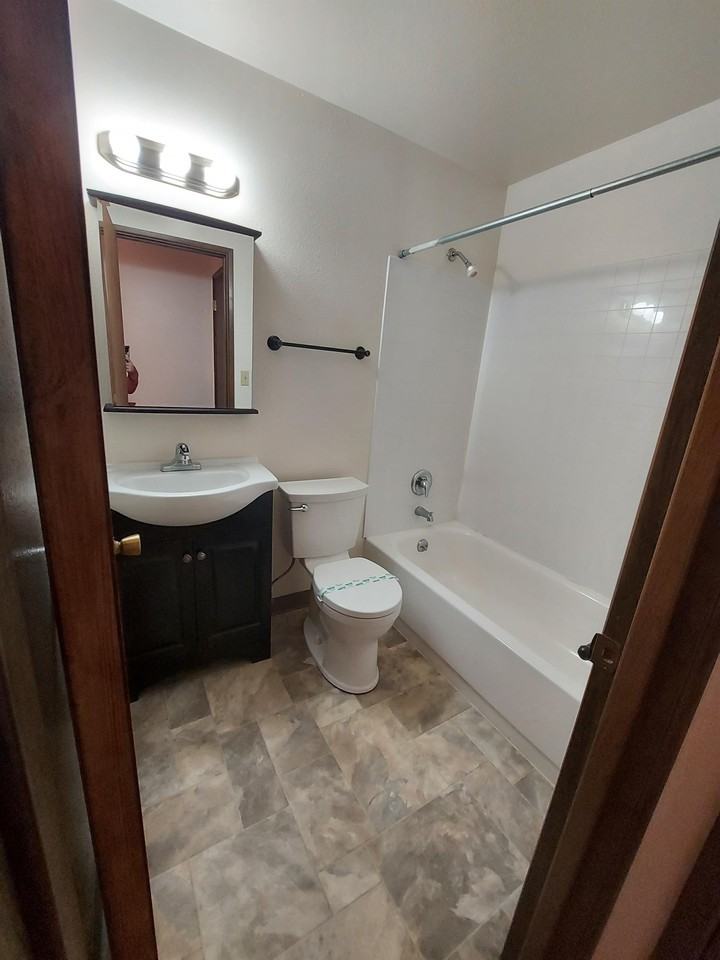 Alpine Village Apts - Photo 6 of 30