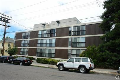 Carleton Apartments - Photo 6 of 46