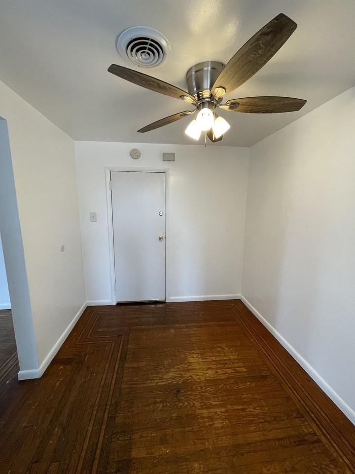 1927 Middleton Street - Photo 2 of 20