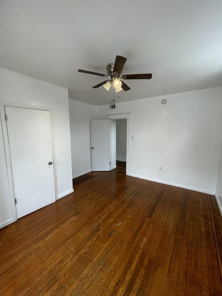 1927 Middleton Street - Photo 7 of 20