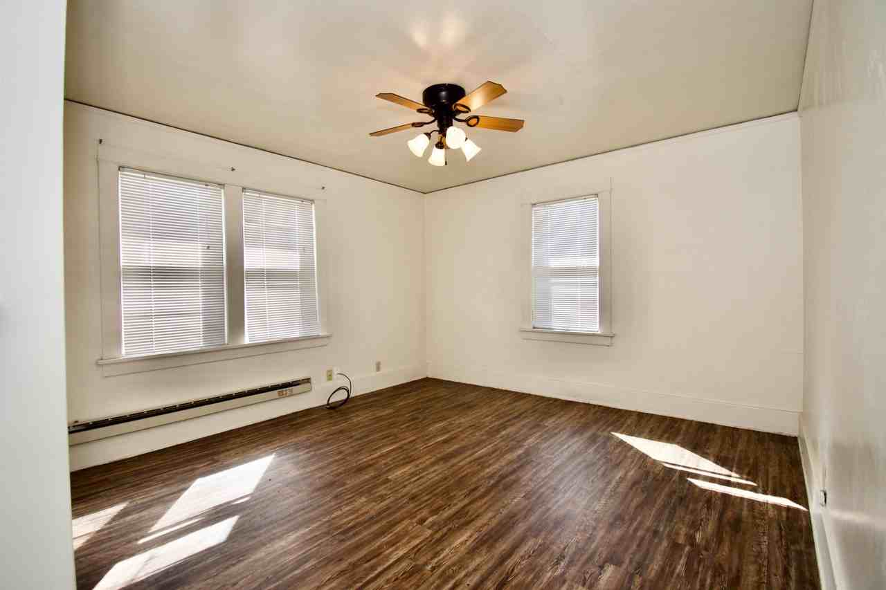 1226-10 - Photo 2 of 7