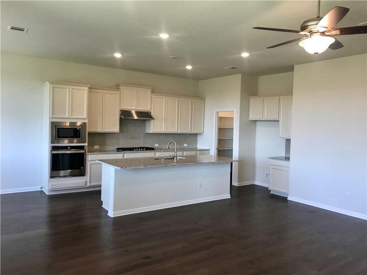 4232 Promontory Point Trl - Photo 7 of 26