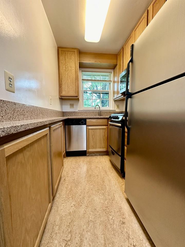 906 Jefferson Street - Photo 5 of 28