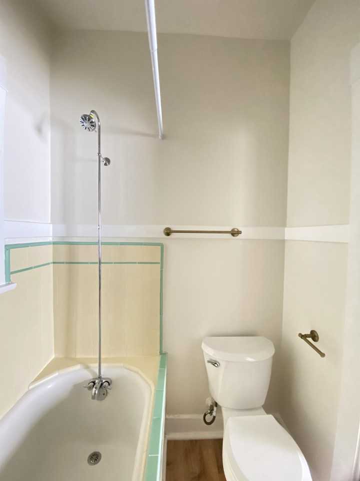 CA-40 Alamitos Avenue - Photo 7 of 33