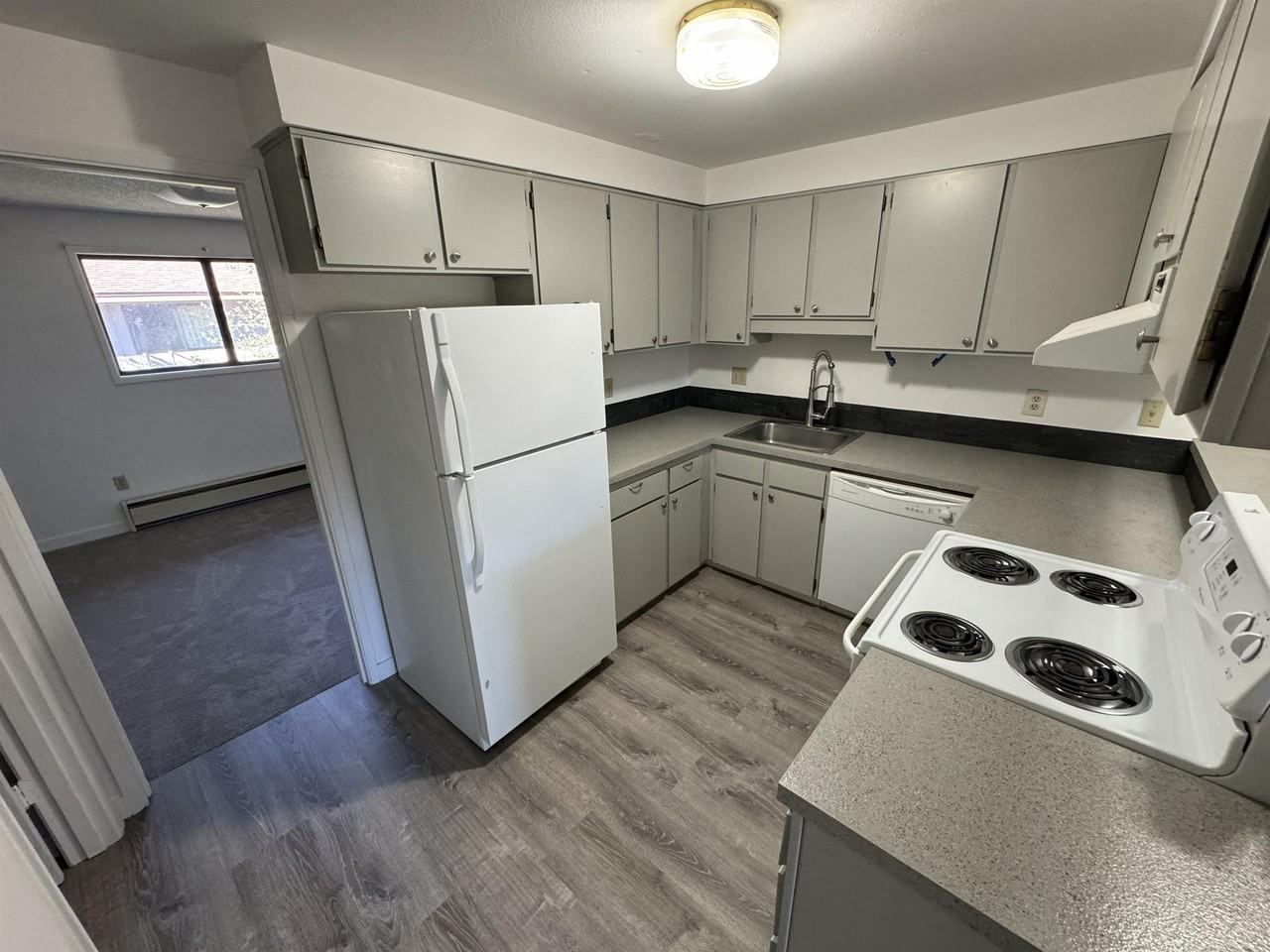 Cedar Garden Apartments - Photo 2 of 5