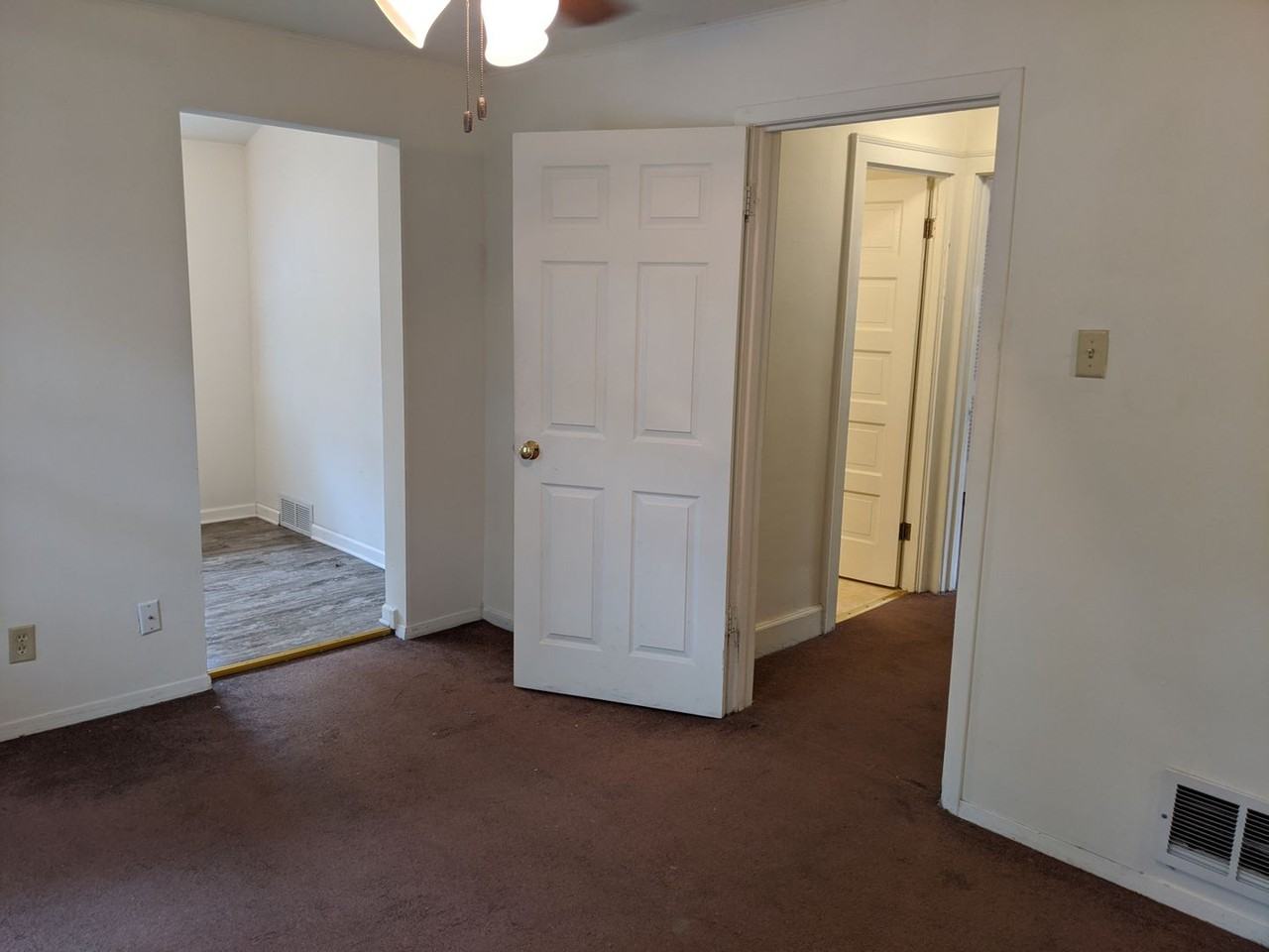358 Augusta Ave - Photo 5 of 14
