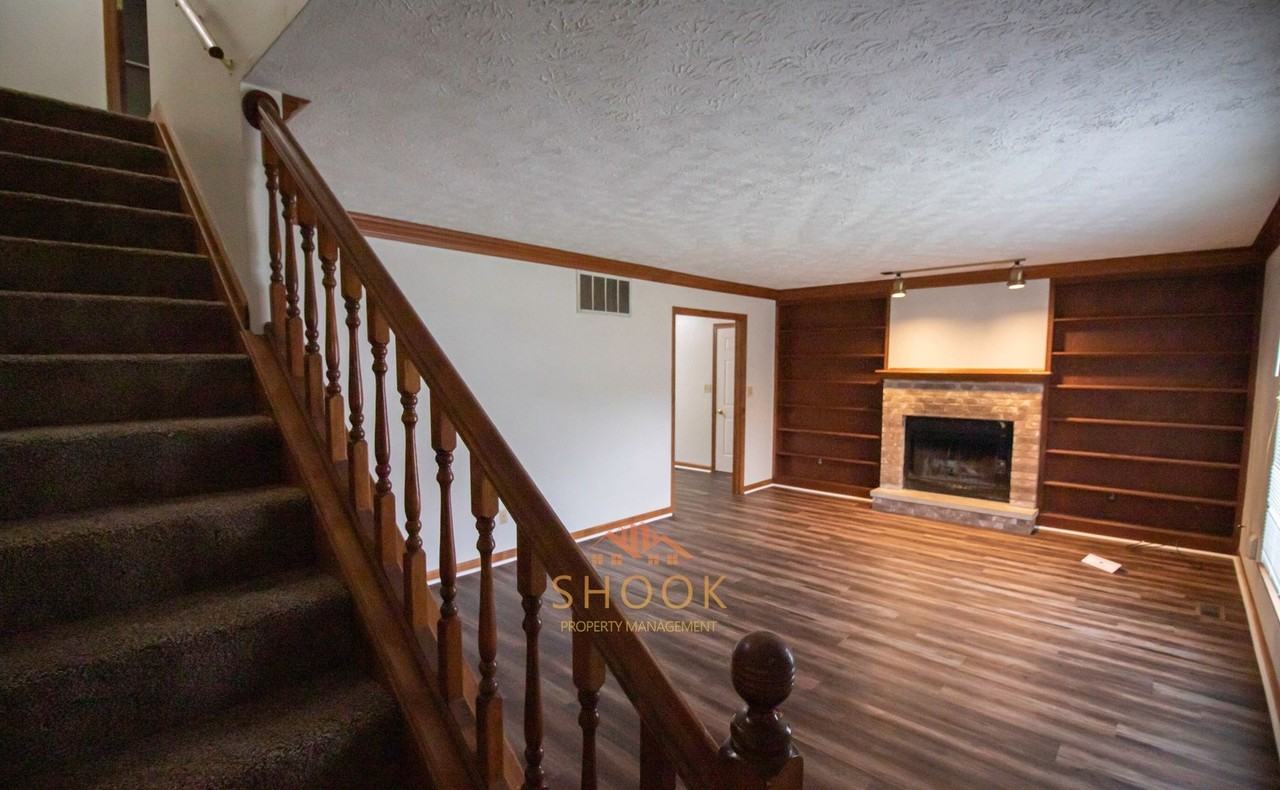 109 E Pine Ave - Photo 5 of 14