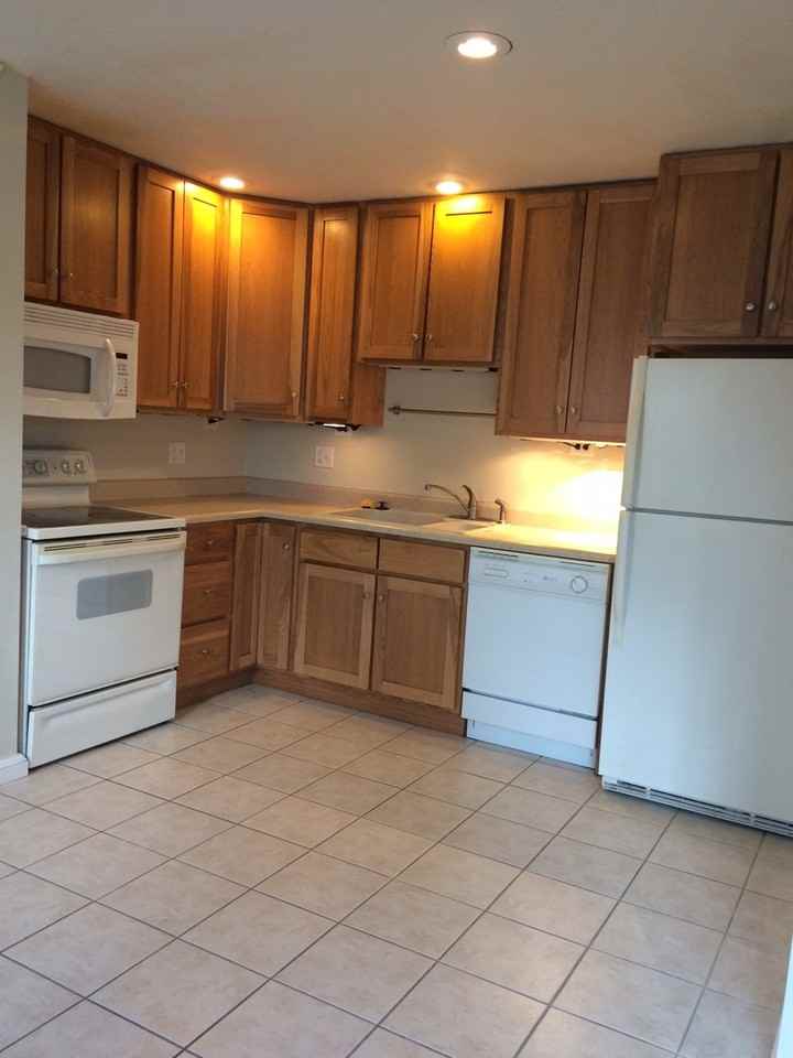 1905 Blackthorn Dr - Photo 7 of 10