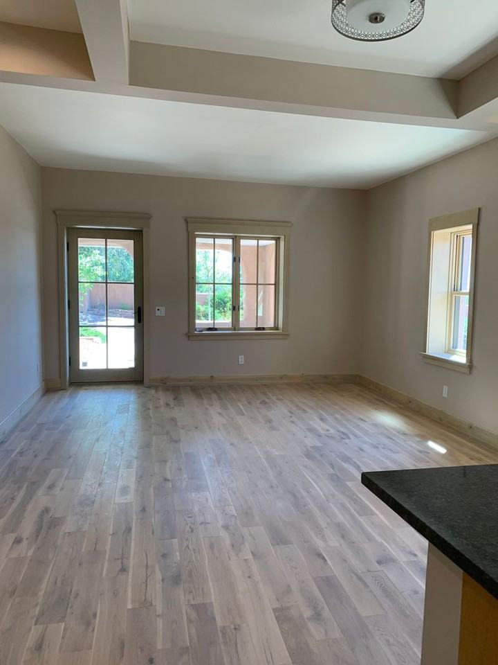 425 E Coronado Rd - Photo 6 of 9