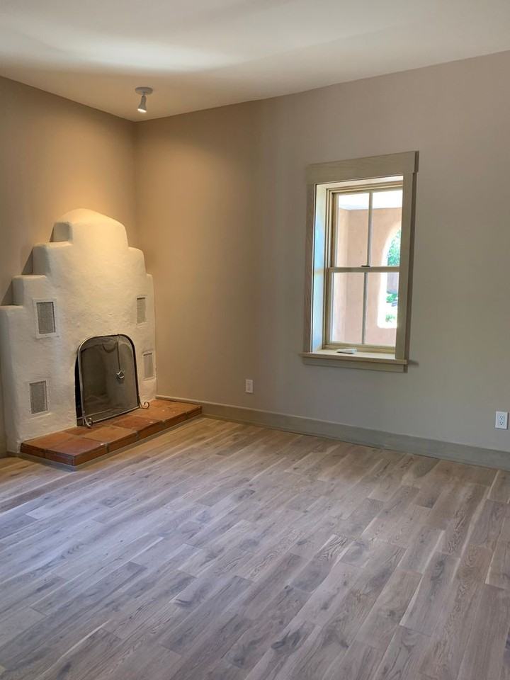 425 E Coronado Rd - Photo 7 of 9