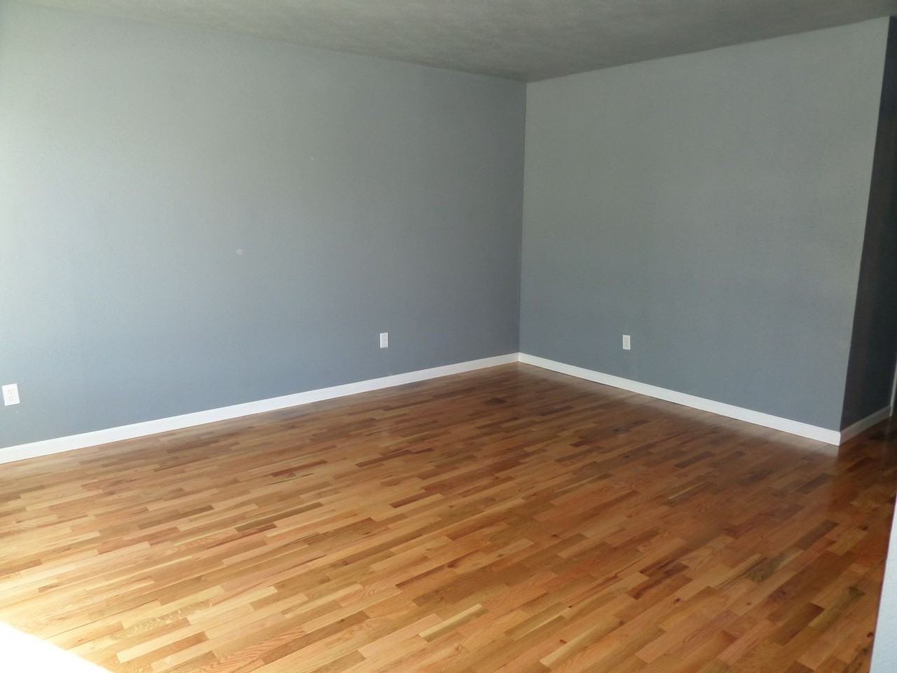 1321 17th St Ne - Photo 3 of 16