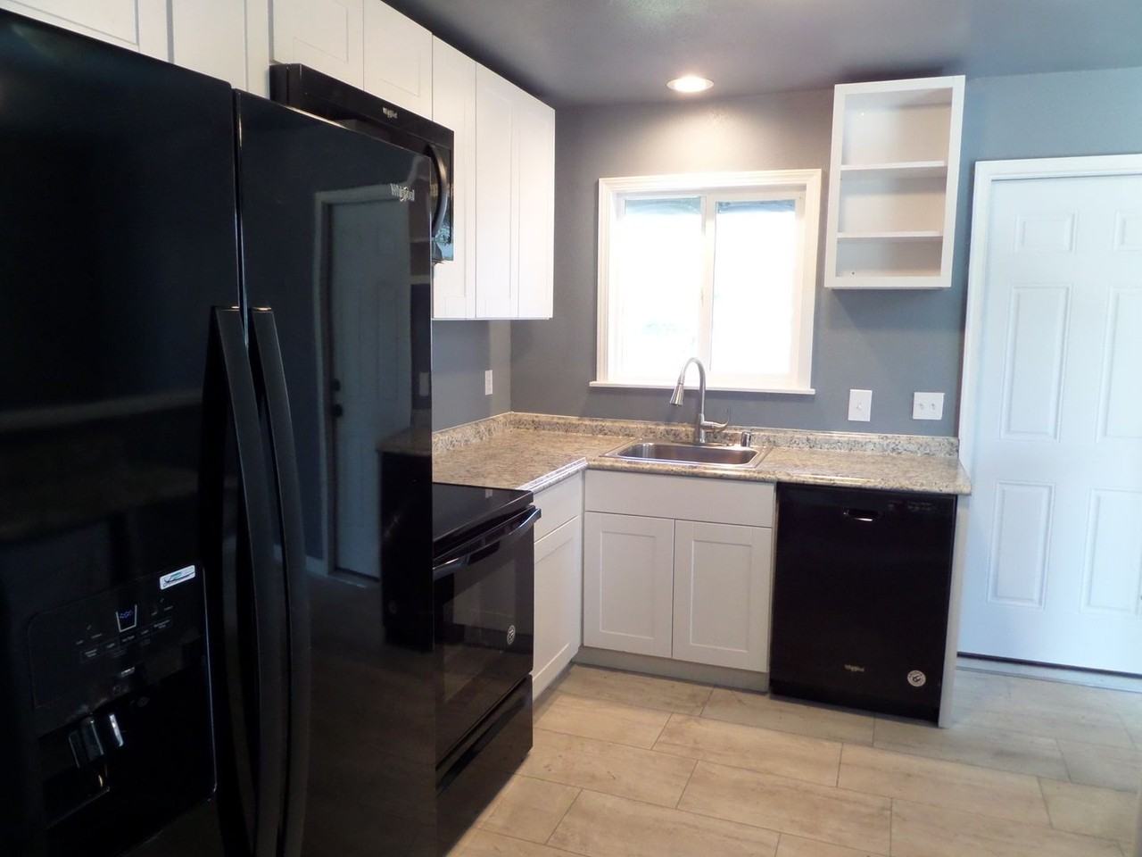 1321 17th St Ne - Photo 6 of 16