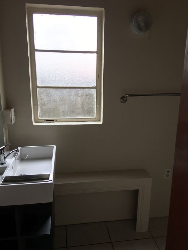 410 Lemon St - Photo 6 of 12