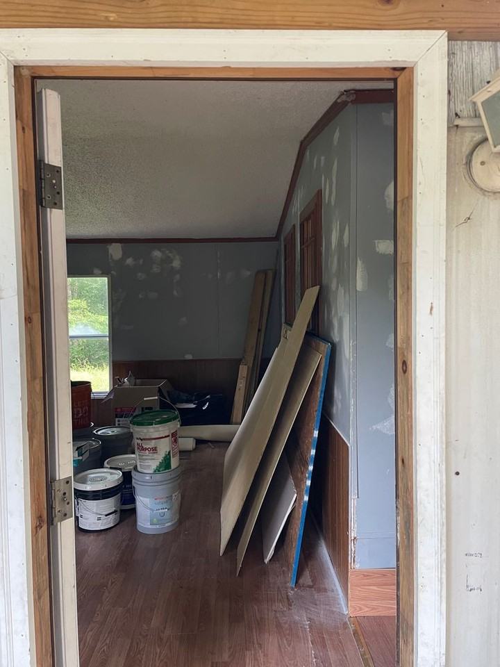 1085 Jackson Rd - Photo 2 of 32