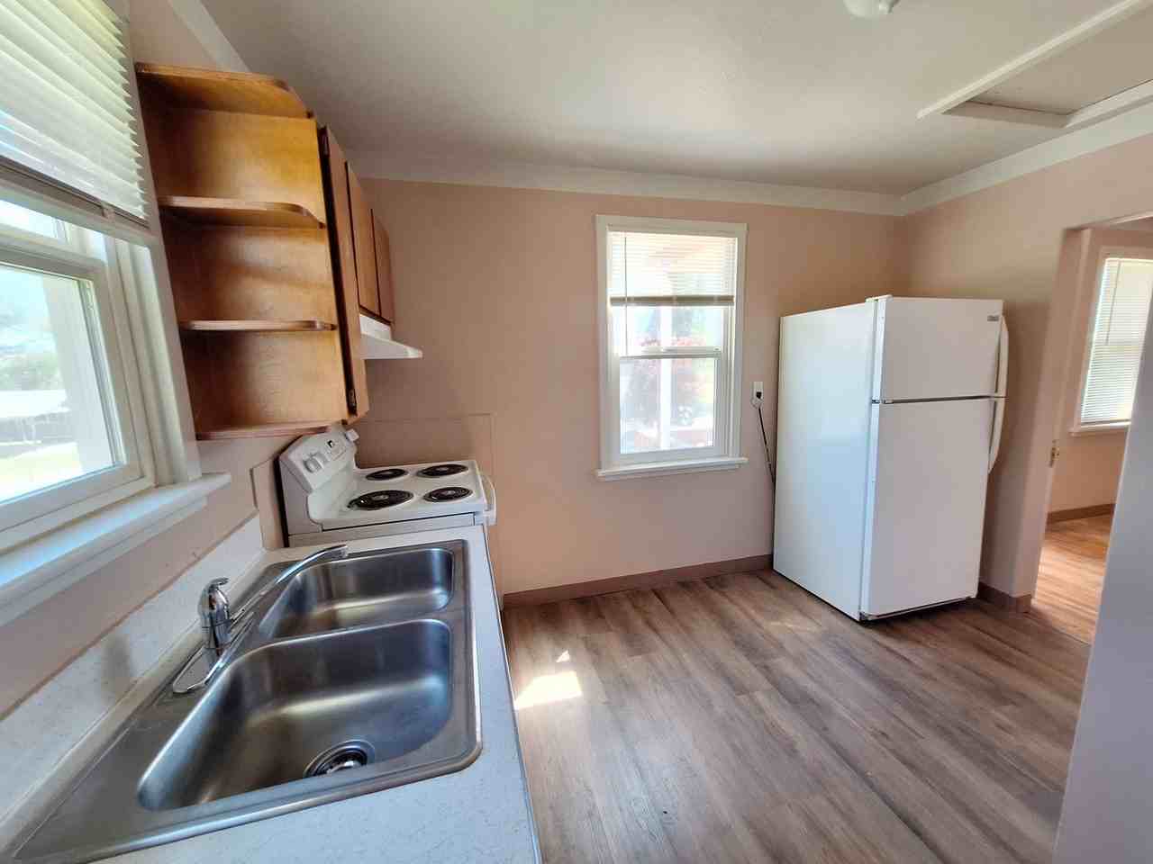 403 Nw 14th St - Photo 5 of 9