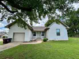 5302 Summit St - Photo 1 of 1