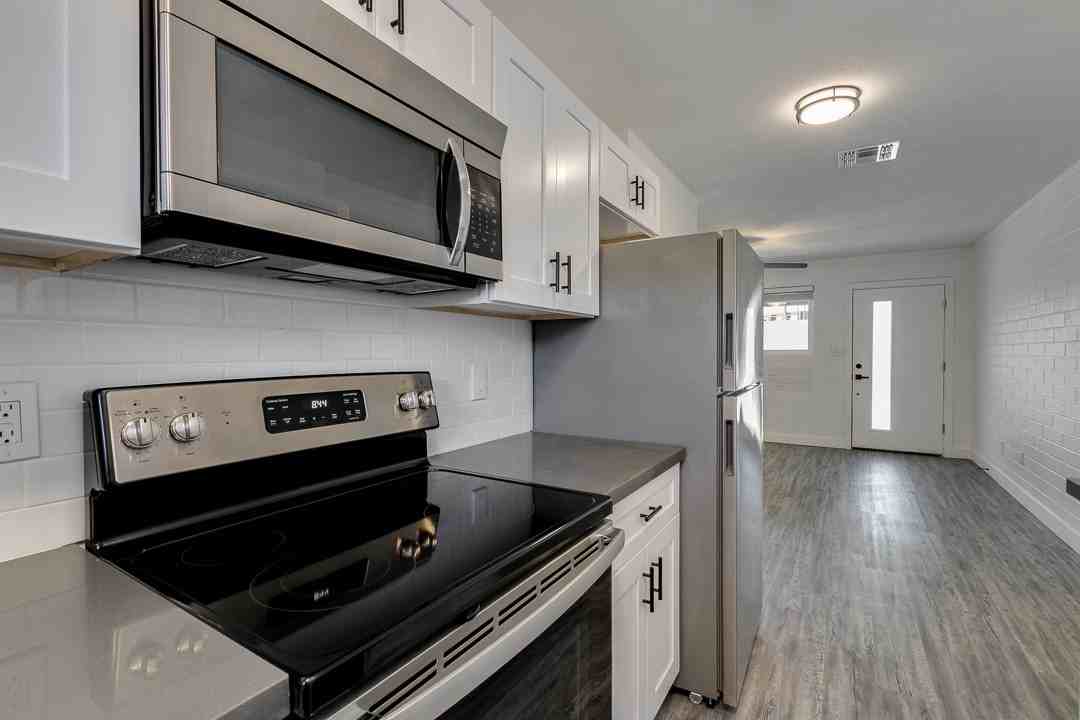 Westside 74 - Photo 3 of 27