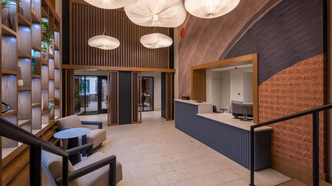 425 Mass - Photo 4 of 50