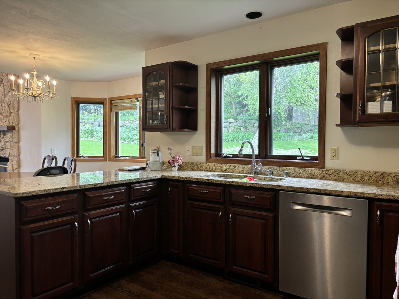 3705 Spring Hill Ct #NA - Photo 7 of 44