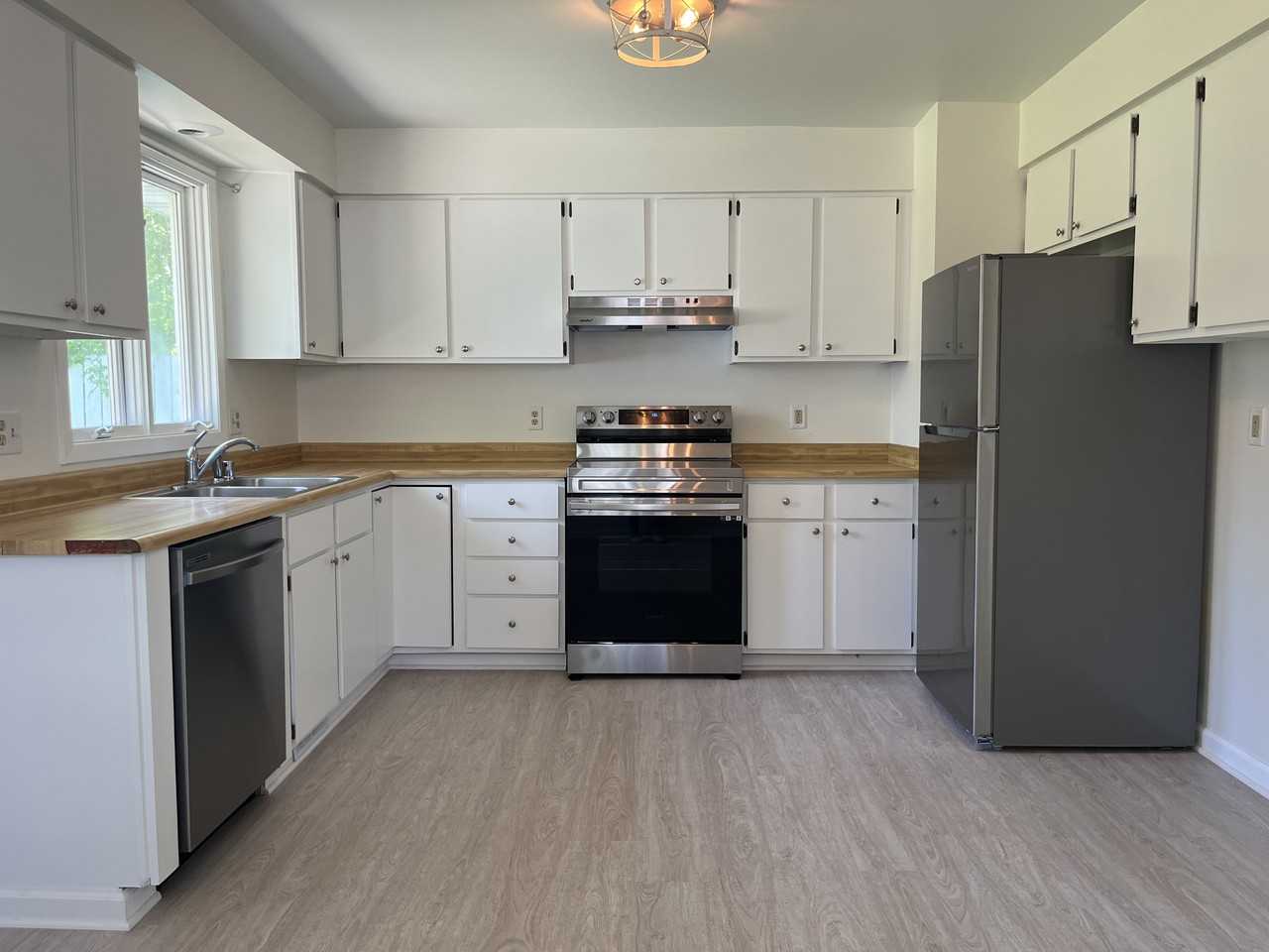 1401 S Thompson Dr #1401 - Photo 5 of 16