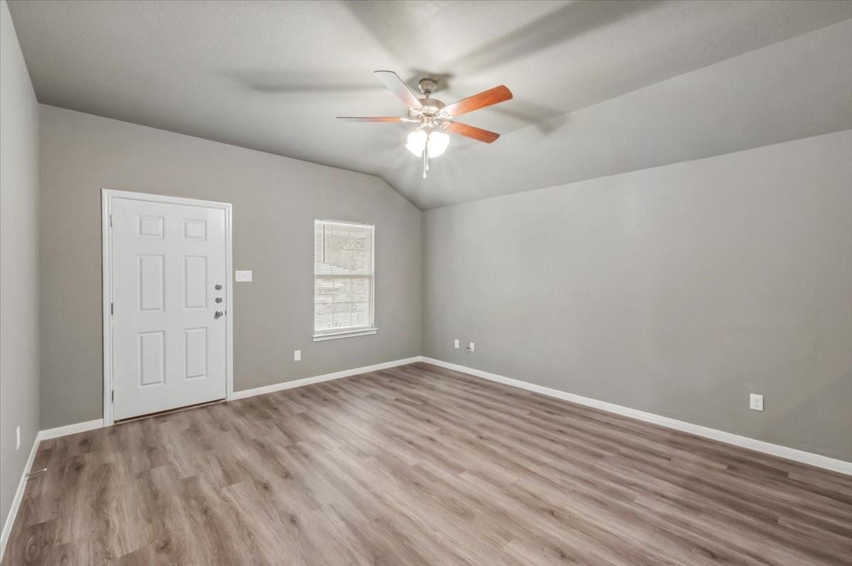 1407 Natchez Trl #B - Photo 6 of 19