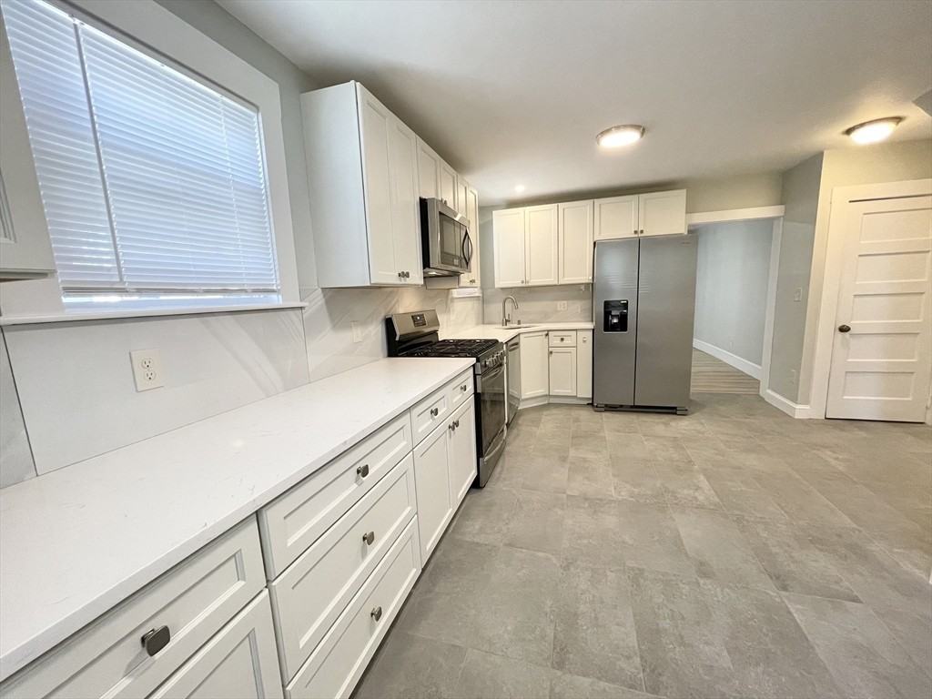 21 Curve St #1 - Photo 3 of 15