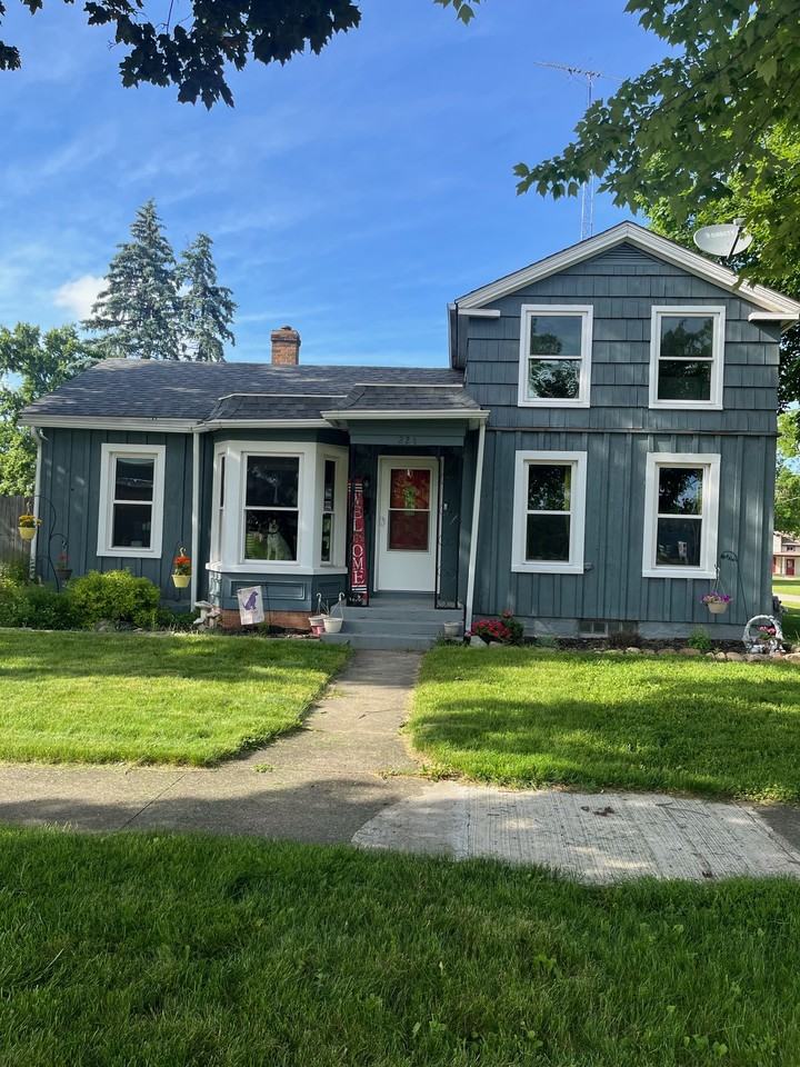 224 E Washington St #NA - Photo 2 of 29