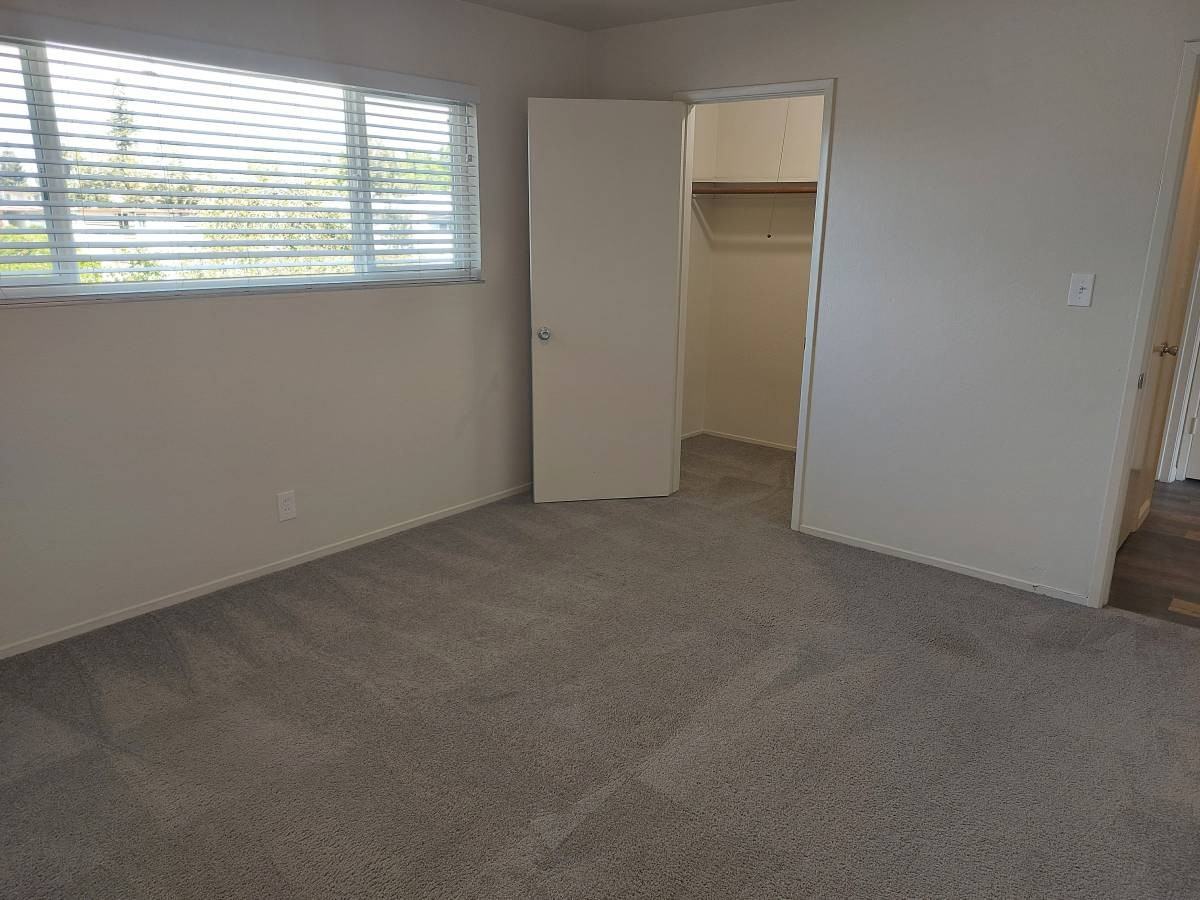 1100 Ranchero Way - Photo 5 of 7