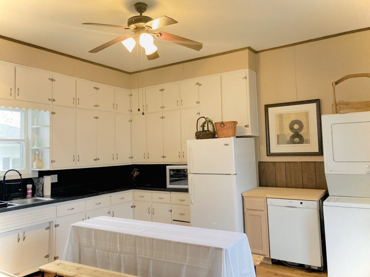 330 S Chestnut Ave Apt 1 #NA - Photo 2 of 10