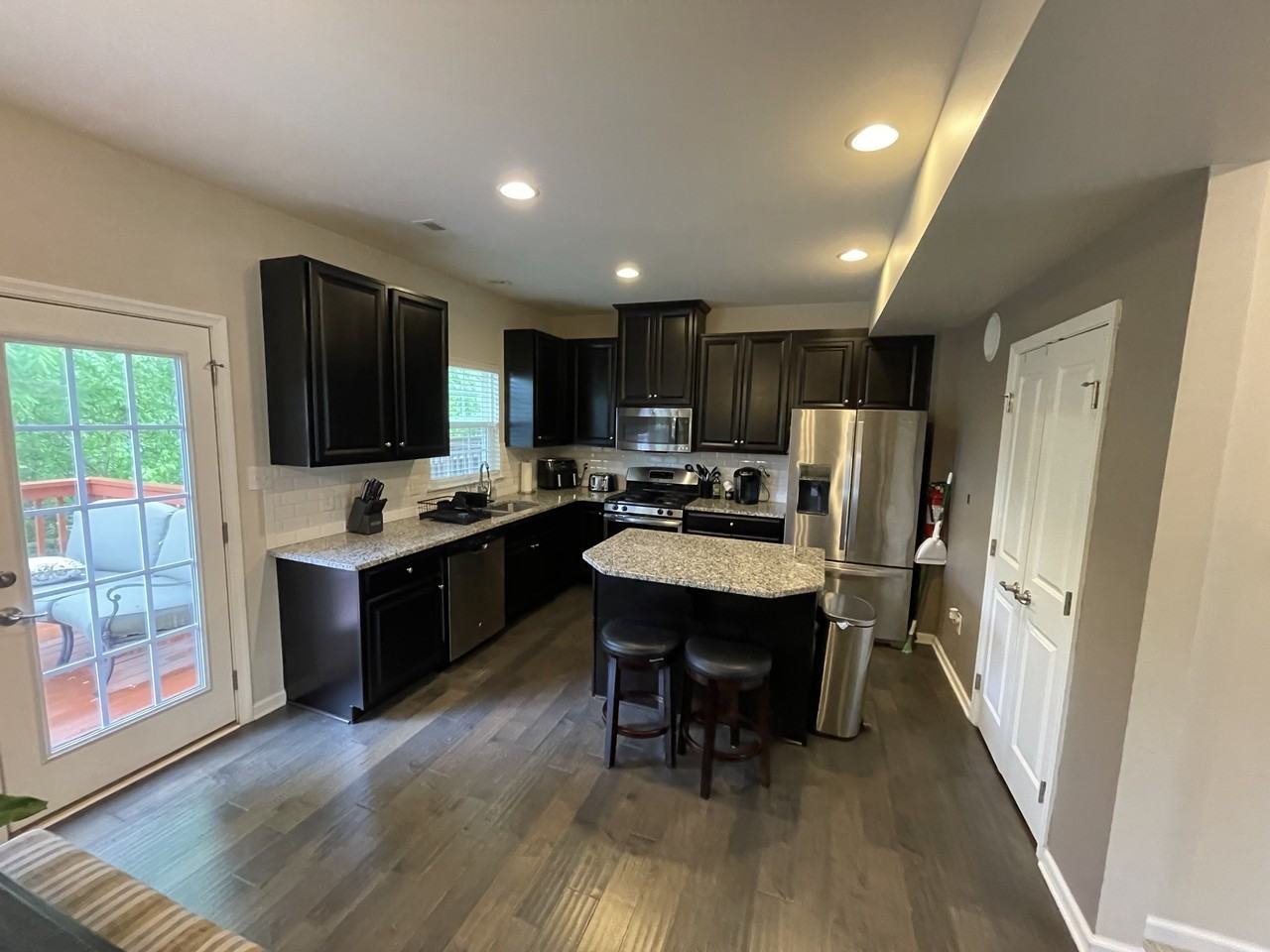 4 Wallace Rd #4 - Photo 3 of 40