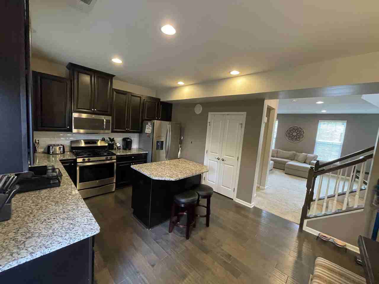 4 Wallace Rd #4 - Photo 6 of 40