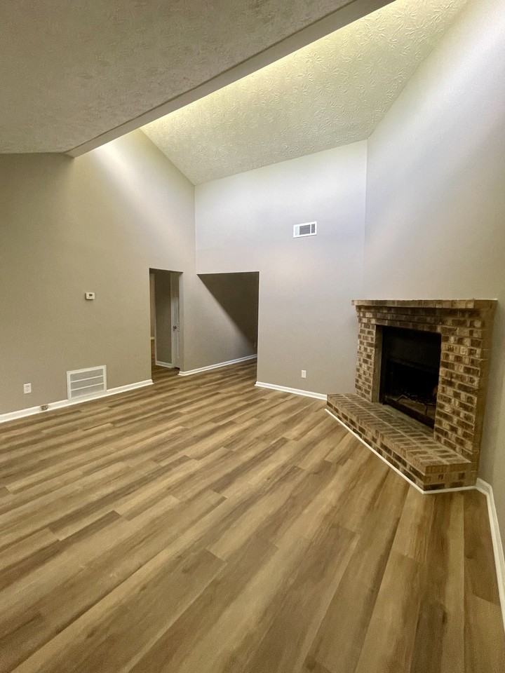 425 Lexington Heights #NA - Photo 5 of 22