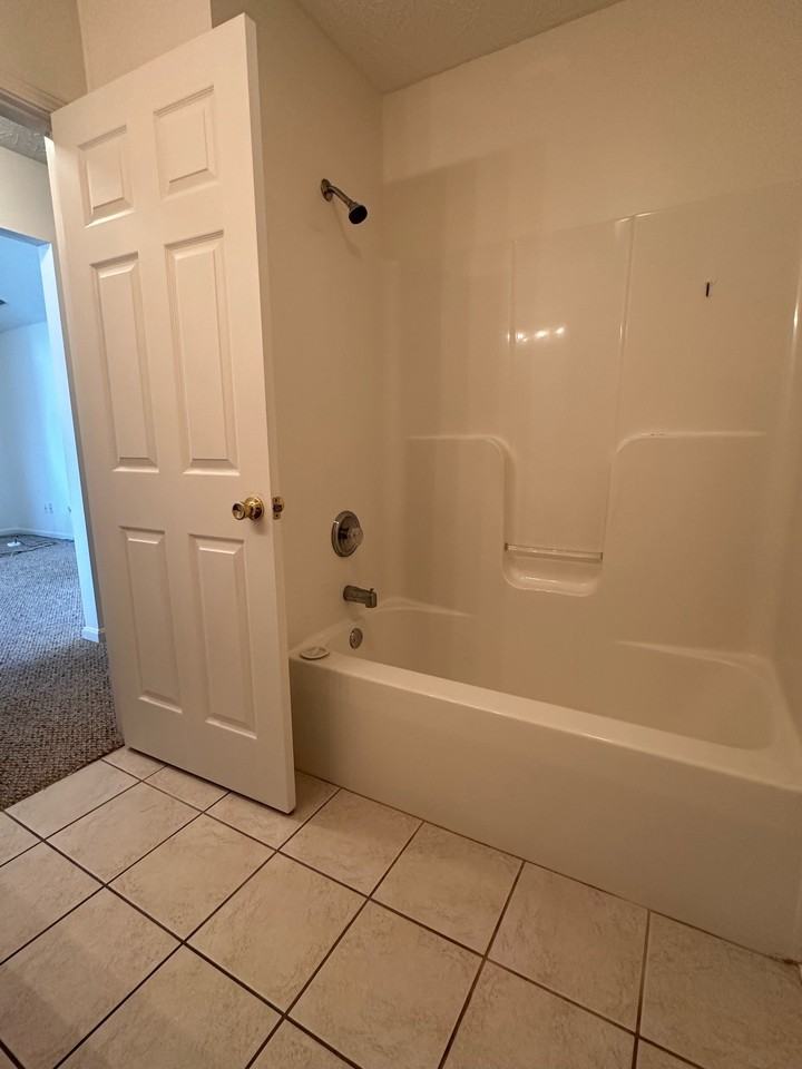 105 Cortland Ct - Photo 6 of 29