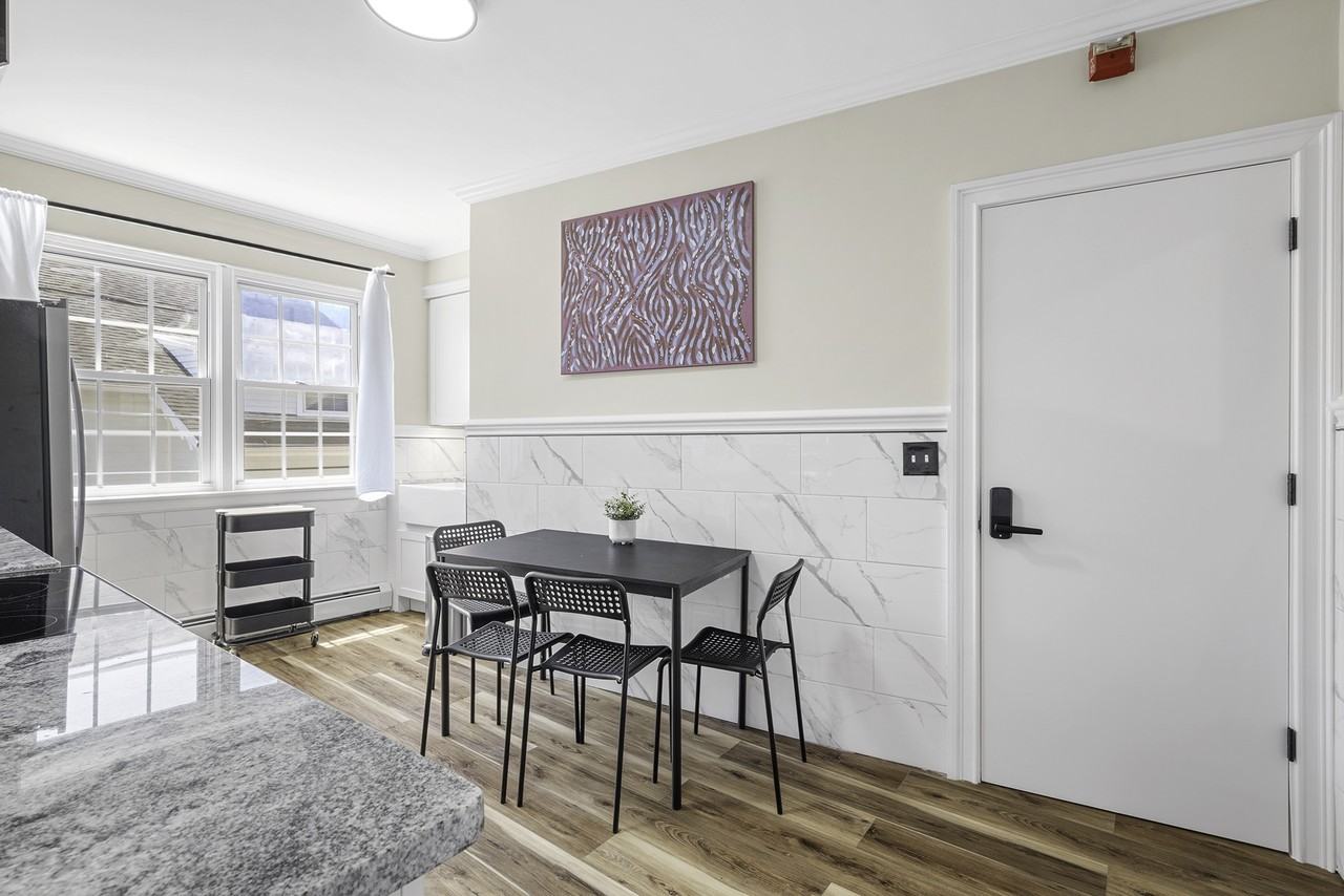 3 Pearl St #A - Photo 3 of 23