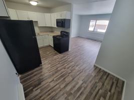 featured image of 1722 La Crescent St #72