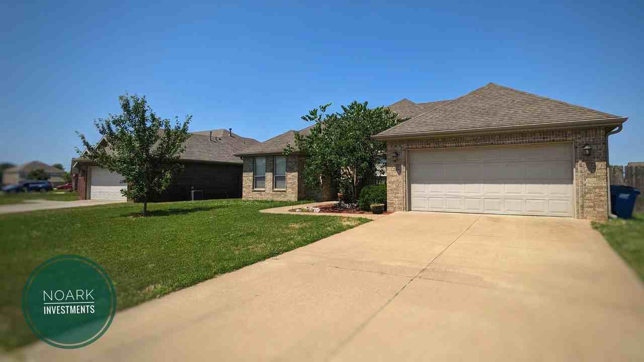 608 Sw Wallstone Rd #NA - Photo 3 of 27