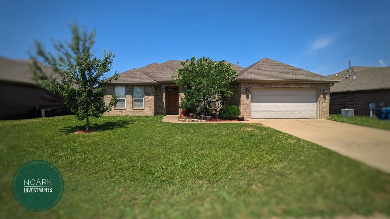 608 Sw Wallstone Rd #NA - Photo 4 of 27