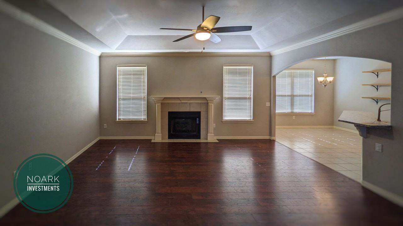 608 Sw Wallstone Rd #NA - Photo 6 of 27