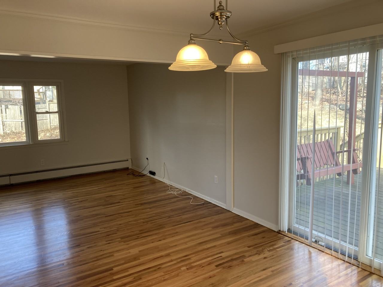 162 Railroad Ave - Photo 5 of 12