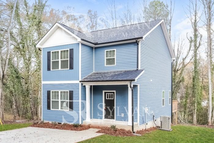 401 Hillside Dr - Photo 2 of 15