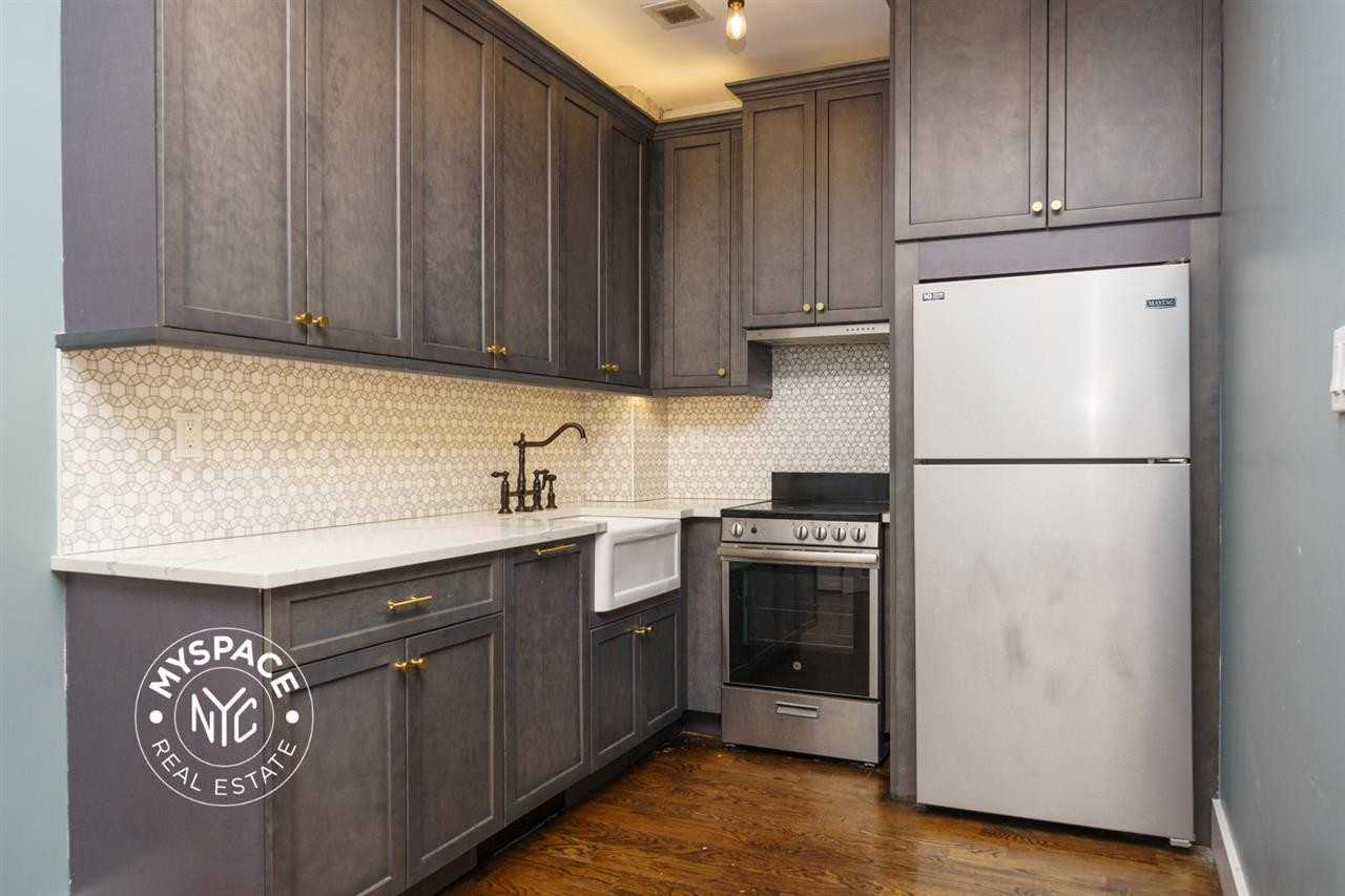 187 Kent Ave #302 - Photo 7 of 24