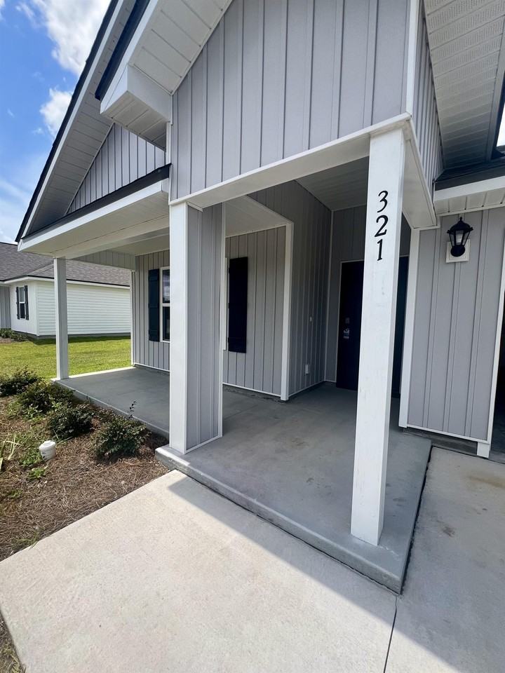321 Dellwood Rd #1 - Photo 2 of 33