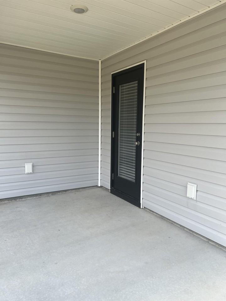 321 Dellwood Rd #1 - Photo 6 of 33