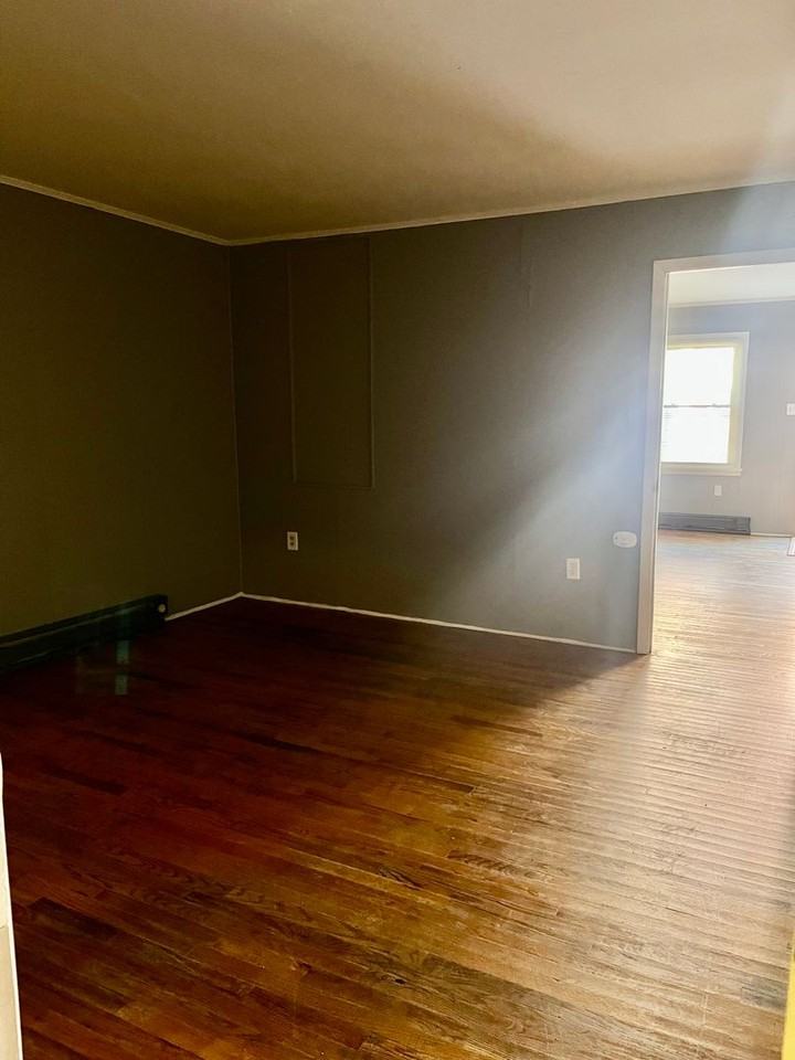 418-422 Locust St - Photo 3 of 13