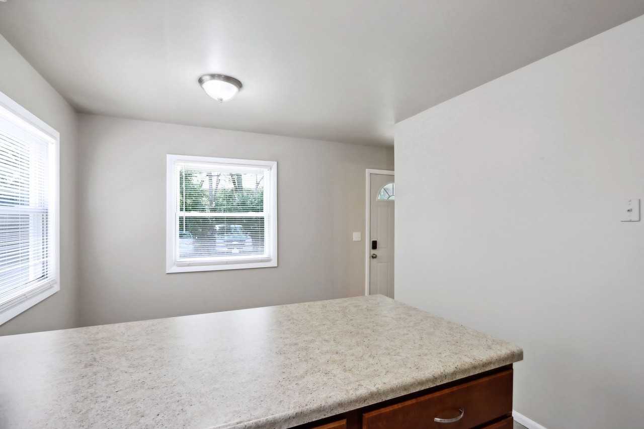 6437 Powell Pl - Photo 3 of 25