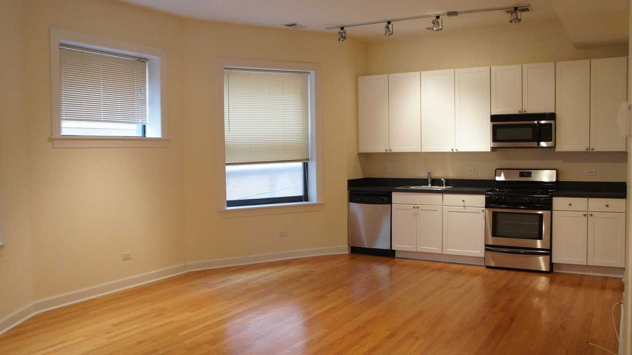 4715 N. Sheridan LLC - Photo 3 of 10