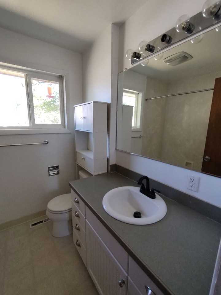 345 Cook St - Photo 6 of 16