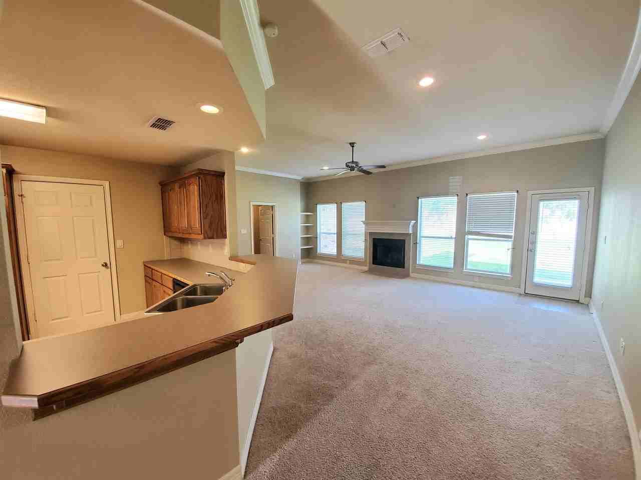 208 Amanda Ct #1 - Photo 3 of 18