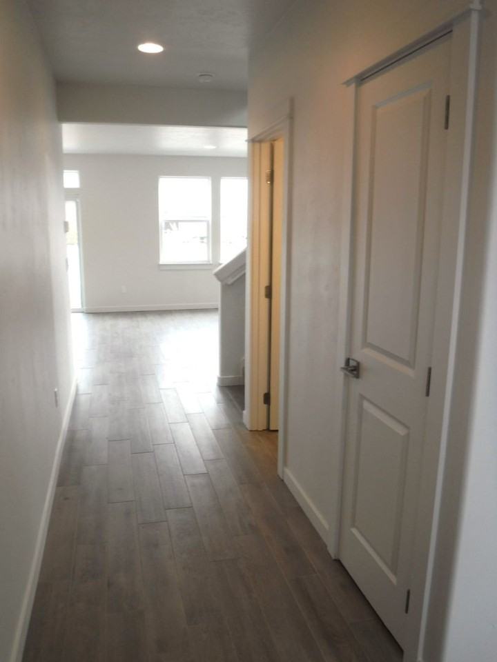 157 Dovetail Dr - Photo 3 of 17